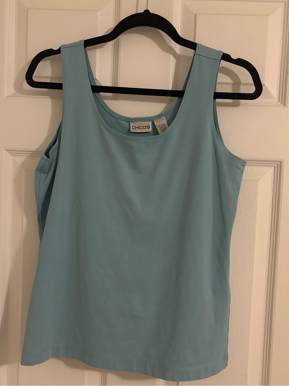 Chico’s women’s size 1 tank shell light blue/baby blue color